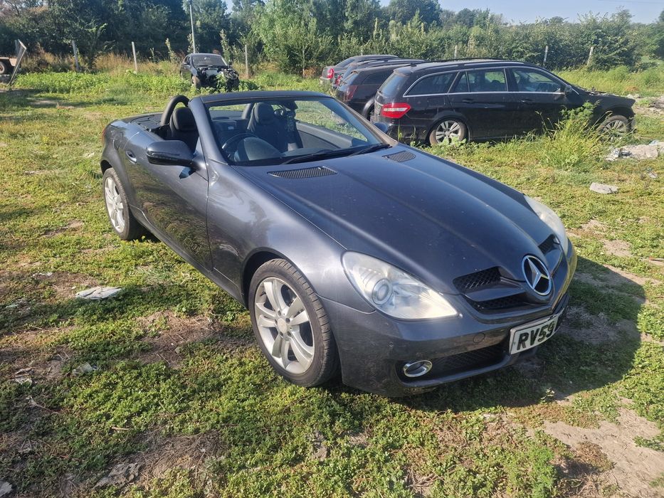 Dezmembrez Mercedes SLK R171 1.8 benzina