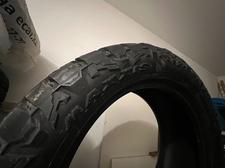 Продам шины MAXXIS 285/50 R22