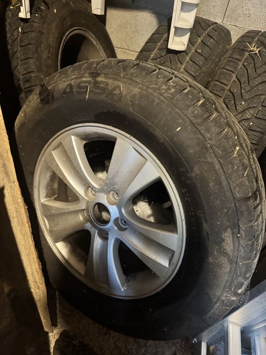 Зимни гуми с джанти  за chevrolet captiva215/70/16