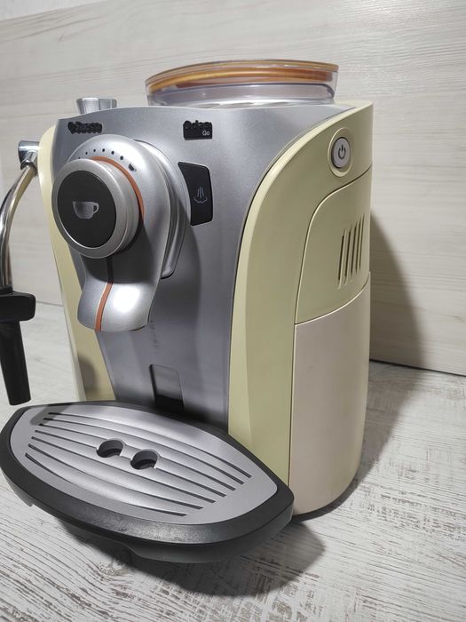 Кафеавтомат - робот Saeco Odea GO - Бяла