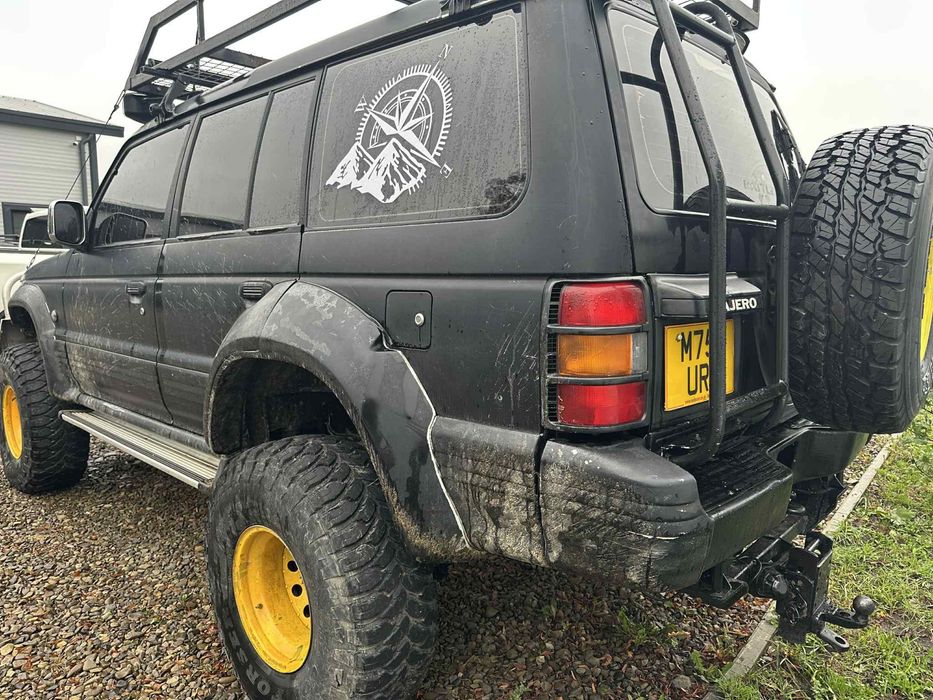 MITSUBISHI Pajero 1995 — imagine 2