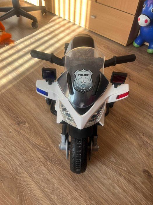 Дерски мотор Chipolino Акумулаторен мотор кола Патрул, бял