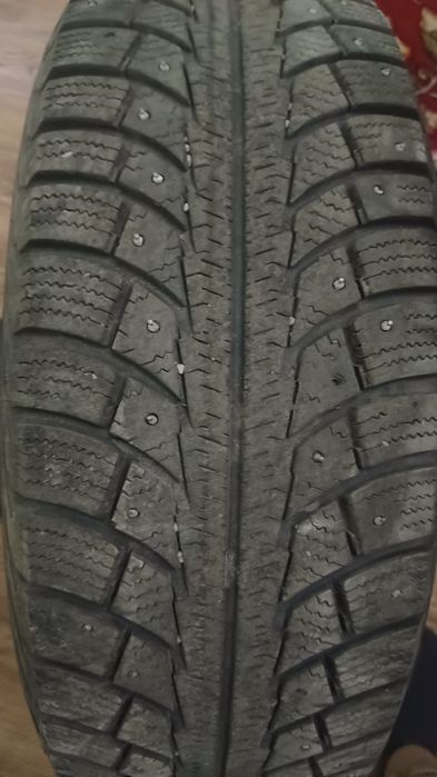 Зимние шины 215/65/R16