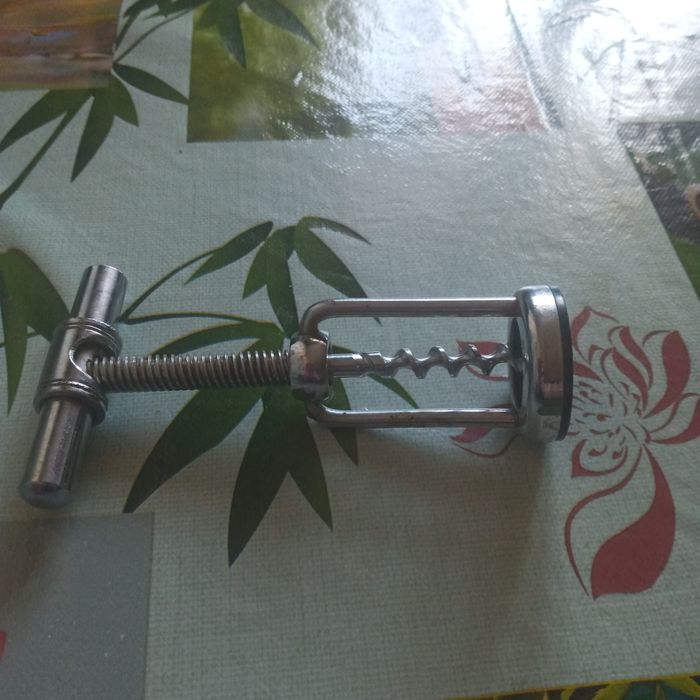 Штопор советский для вина прочный