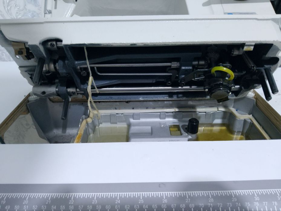 Srochna zor tikuv moshinkasi sotiladi.