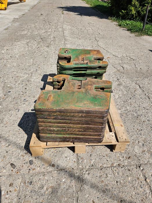 De vanzare contragreutati John Deere 50kg — poza 3