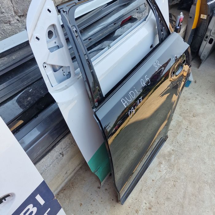 Audi Q5 8R задна лява врата 08-17
