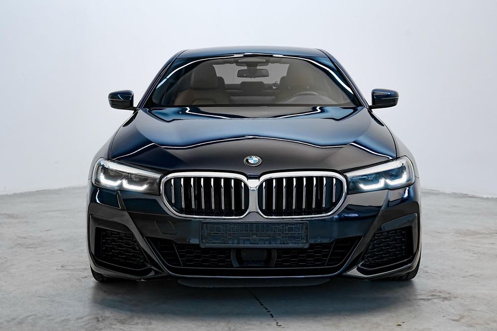 BMW Seria 5 520d pachet m