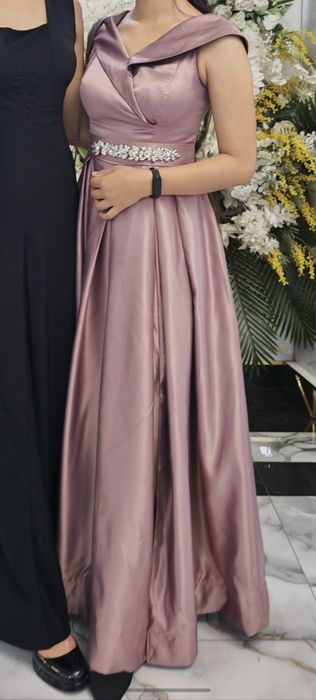 Вечернее платье.