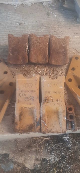 Зъби  за кофа на багер Доусан