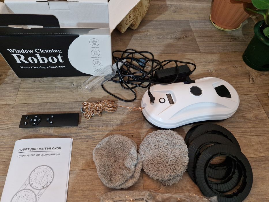 Продаю робота стеклоочистителя.