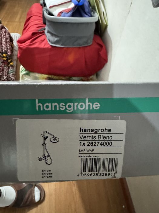Hansgrohe vernis blend showpipe