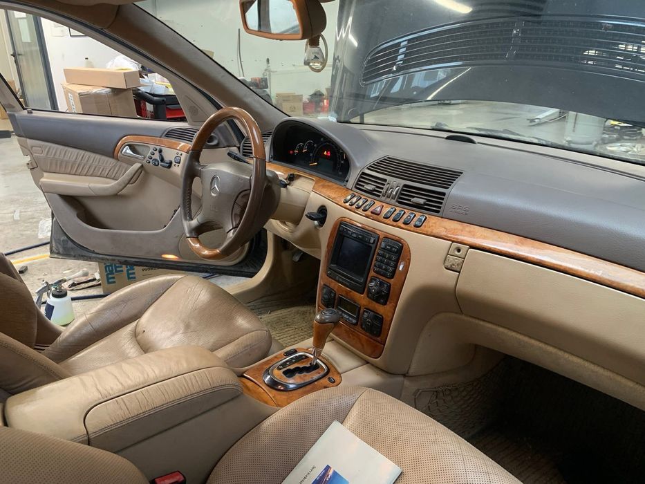 Dezmembrez Mercedes S430 W220