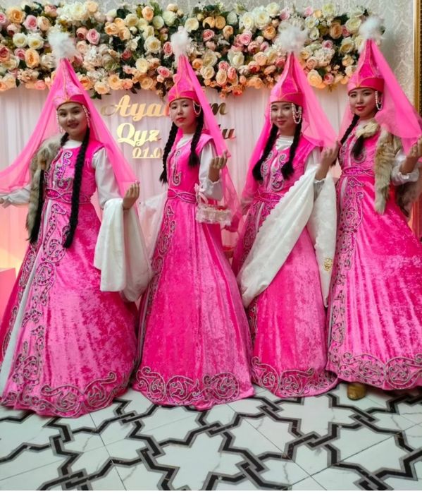 Продам танцевальные платья