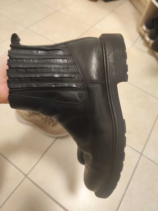 Боти Clarks и Skechers