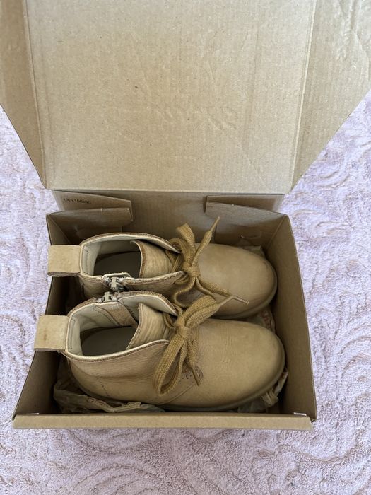 CLARKS Zara кожени боти