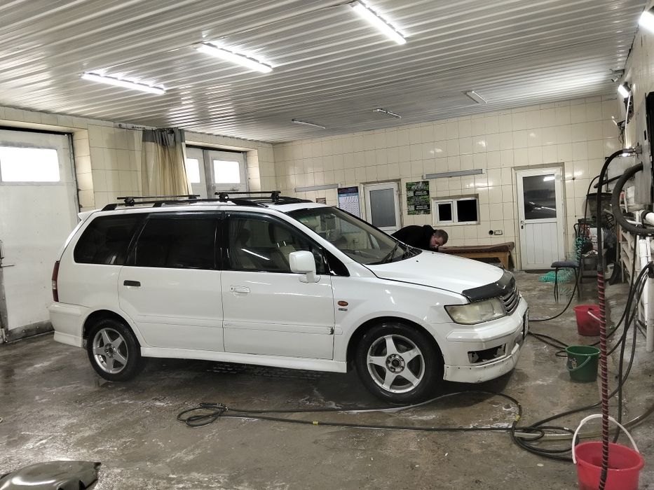 Продам Митсубиси шариот
