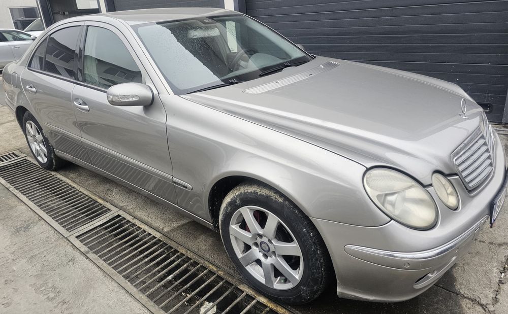 Mercedes E Class • 2.2 Diesel • 2006 • Automat • Avantgarde • Variante