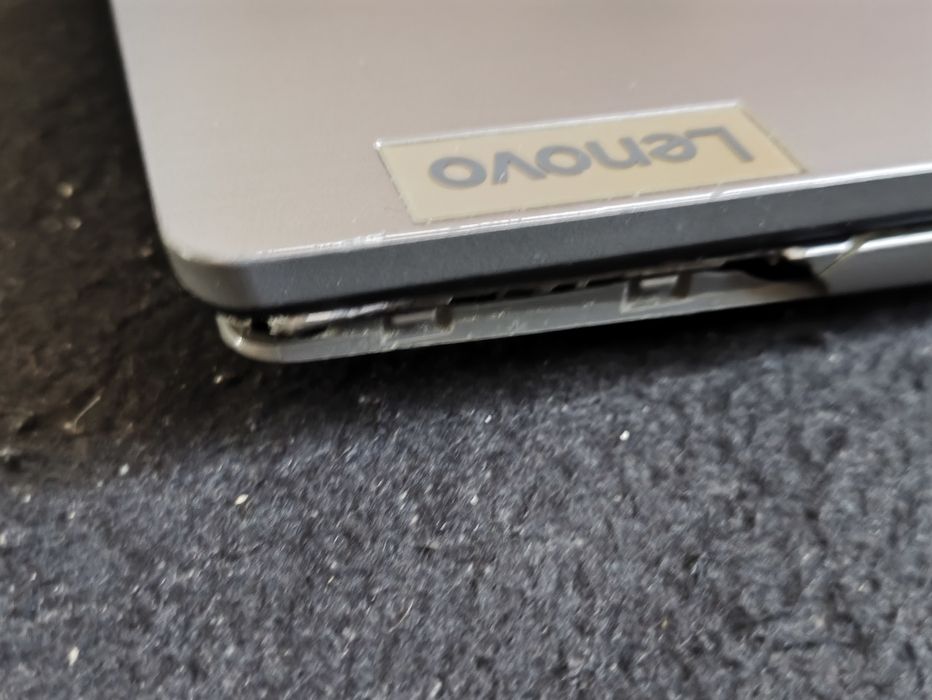 Ноутбук Lenovo IdeaPad 3 15IAU7