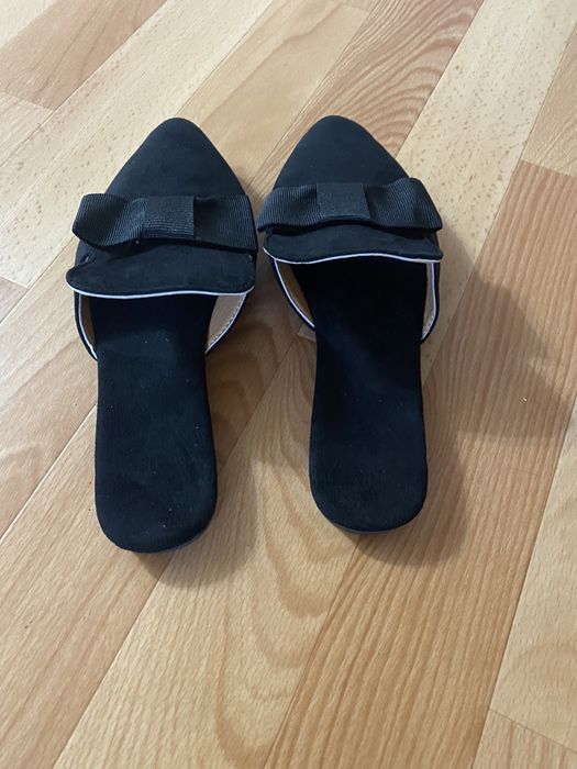Продам женские туфли