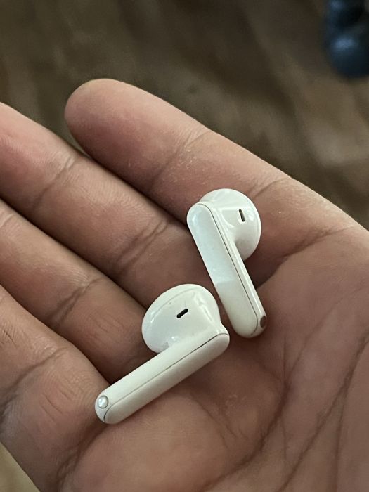 Срочно продам Realme buds T01
