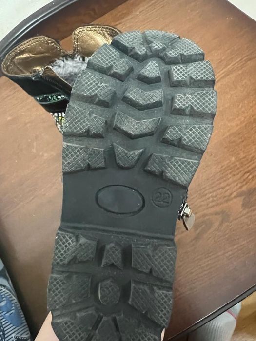 Продаются сапожки