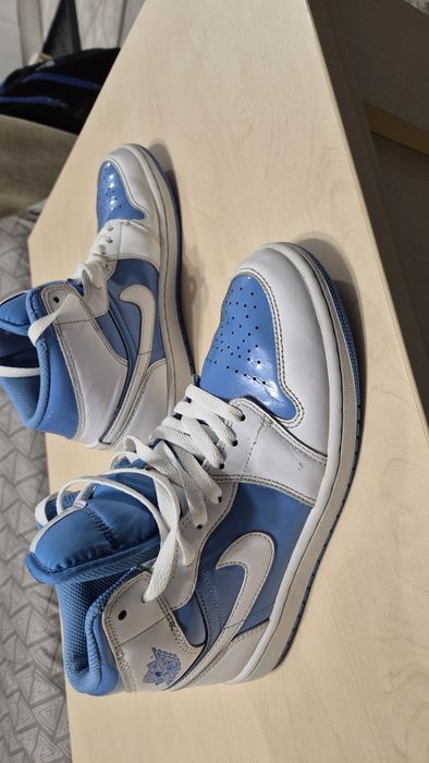 JORDAN 1 Mid Legend Blue
