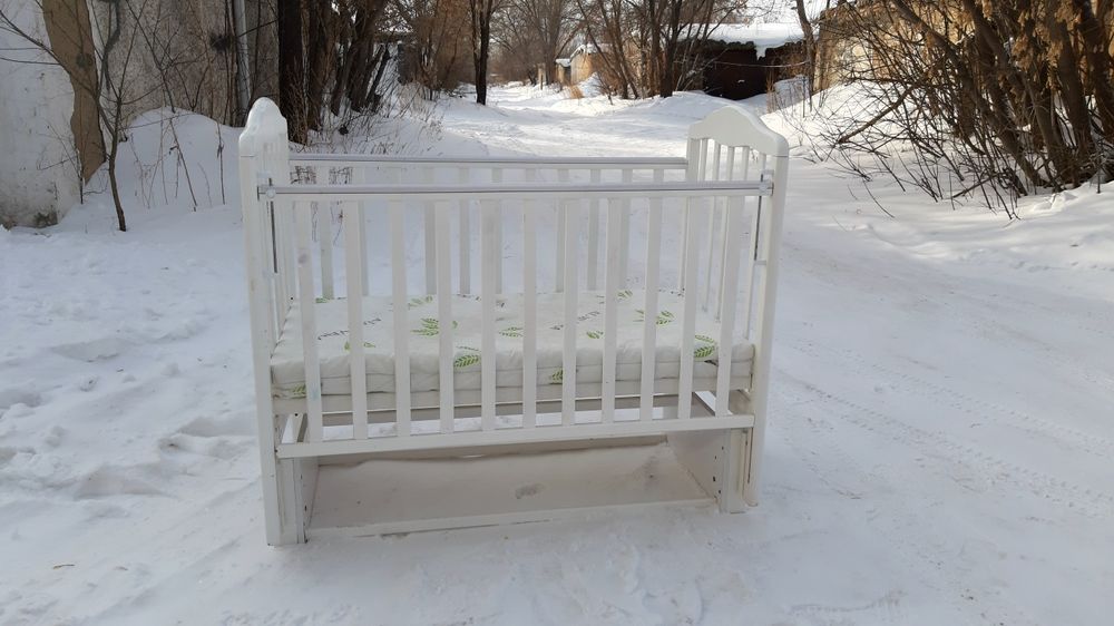Кроватка детская