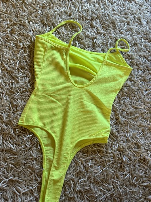 body Bershka marimea S