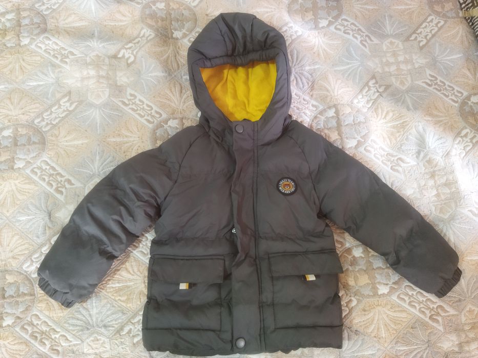 Отдам бесплатно куртки