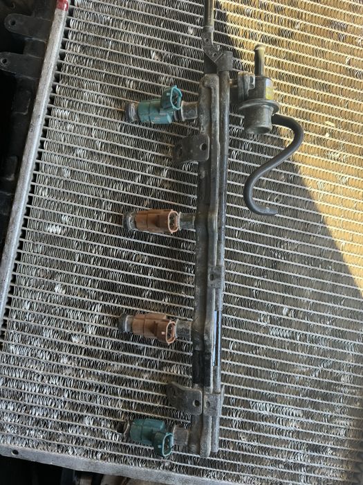 Форсунки на Мазда 626 птичка