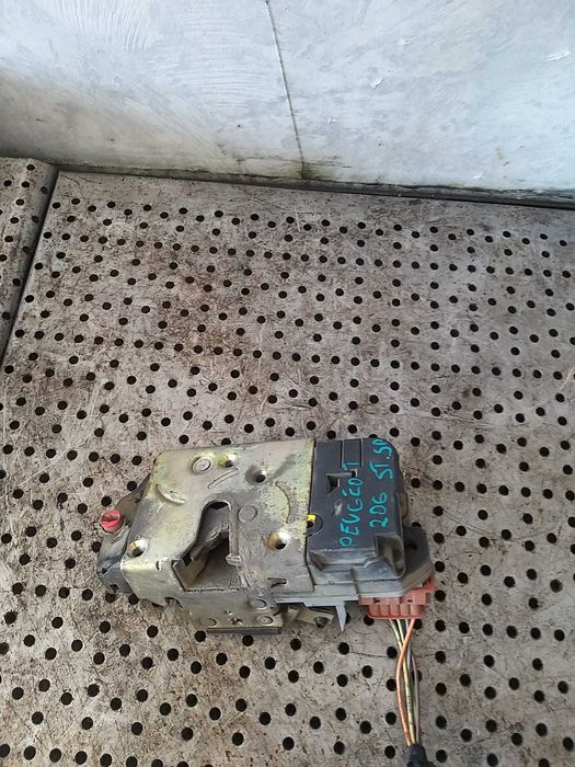 Broasca usa stanga spate peugeot 206