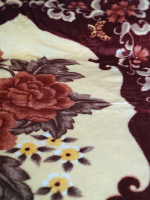 Pătură groasă cu trandafiri