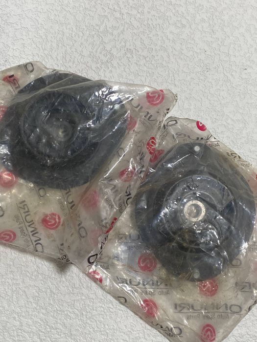 Опоры передних стоек Daewoo NEXIA, ESPERO комплект