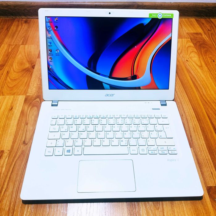 Laptop ACER Aspire V, IntelCore i3-5005U, SSD, Windows 11, UltraSlim