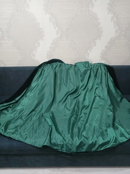 Продам современный чапан