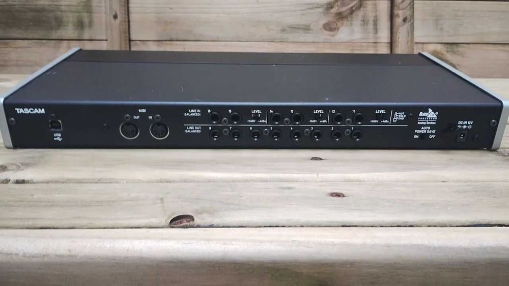 Звукова карта Tascam  US-16x08  (USB 2 Audio Interface)