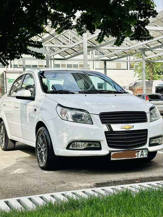 Продаю нексия 3 срочно