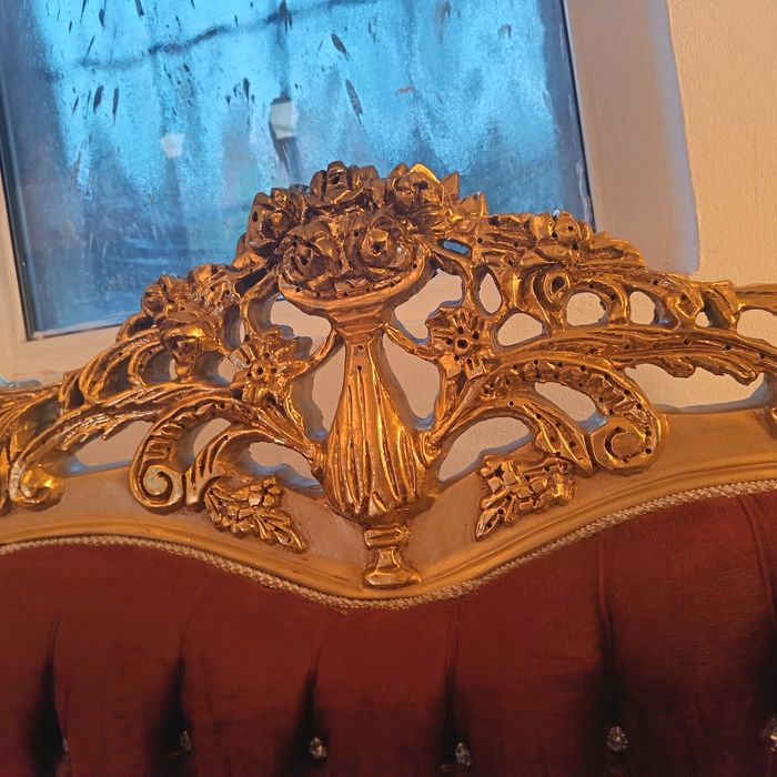 Vând set canapele baroc