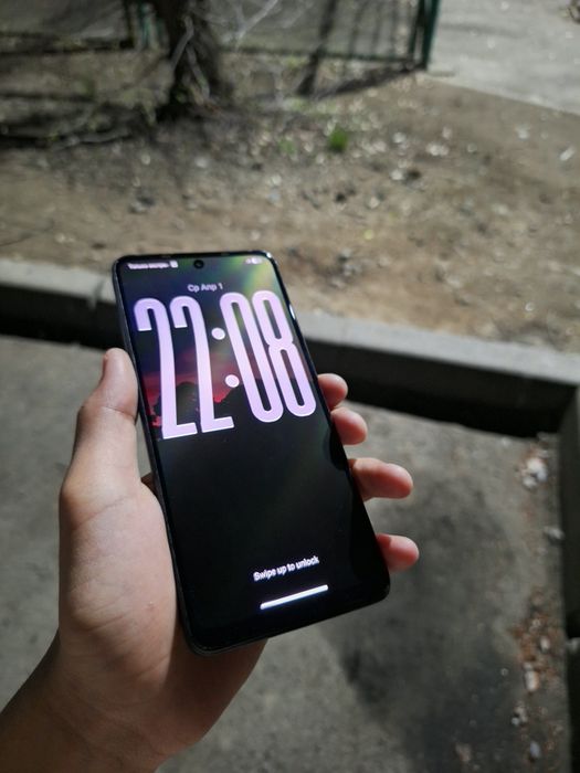 Продам редми ноте 11 про в отличном состоянни.