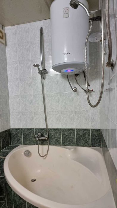 Дава се под наем Двустаен апартамент в Варна, Център - 70 кв.м за 458.49 € - Снимка #8