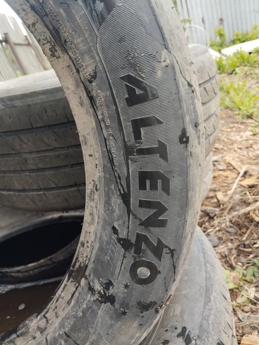 Продам резину 275/50/20