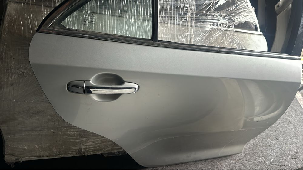 Дверы на Камри 50, 55