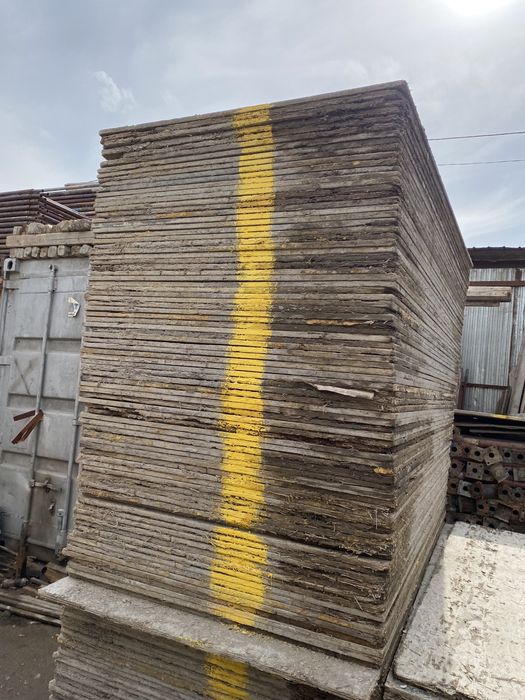 Фанера б/у Ламинированный !