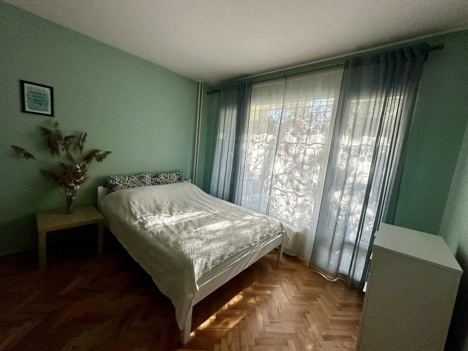 Двустаен апартамент под наем | Каменица 1 | До Малката базилика | 200€