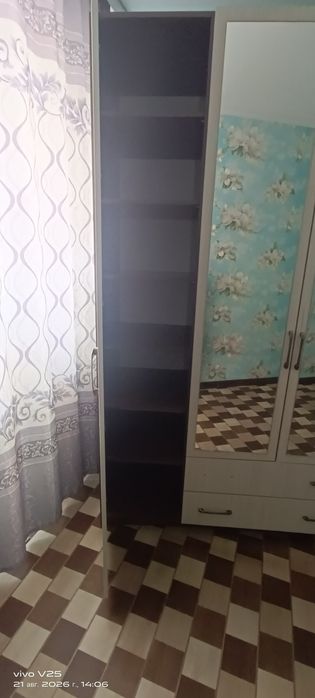 Продам шифоньер в отличном состоянии