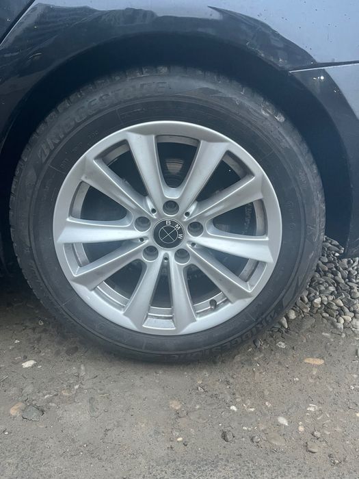 Vând jante BMW R18 și R17 cu cauciucuri