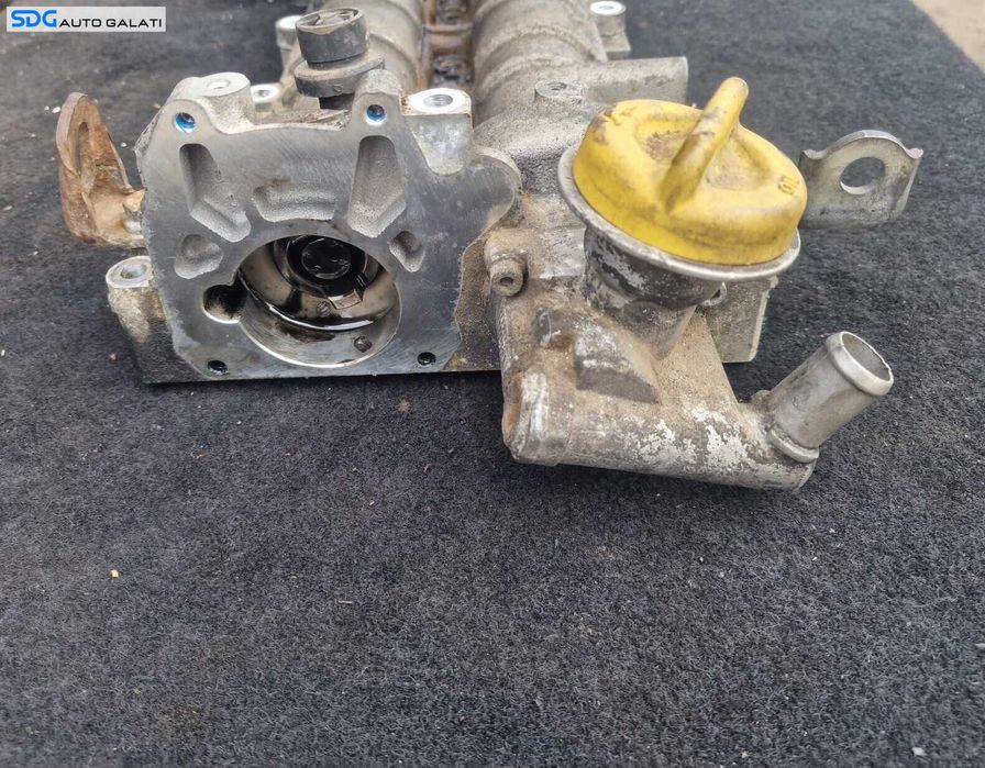Capac Chiulasa Chiuloasa Motor cu Ax Axe Came Opel Astra H 1.9 CDTI 2004 - 2010 Cod 55184358 [H0008]