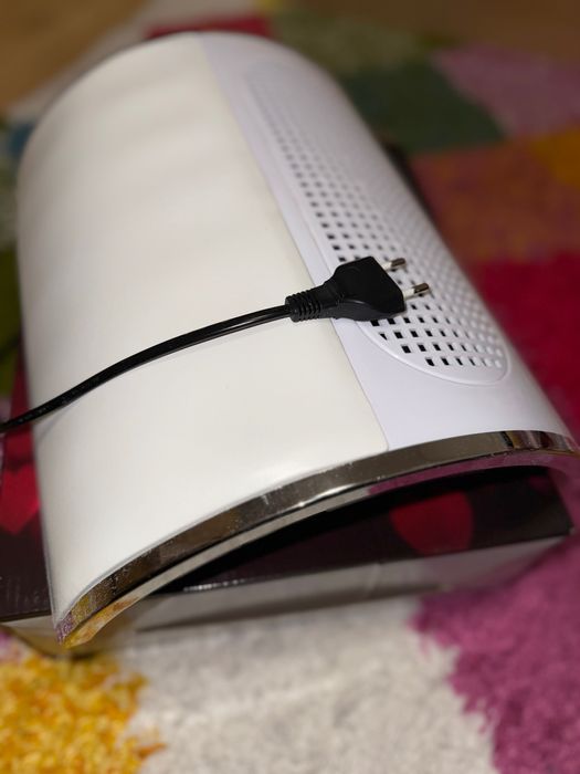 Продавам прахоуловител