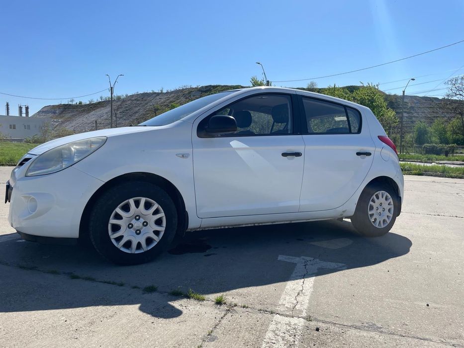 Hyundai i20 Benzina, 1.2 4 cilindri 2011